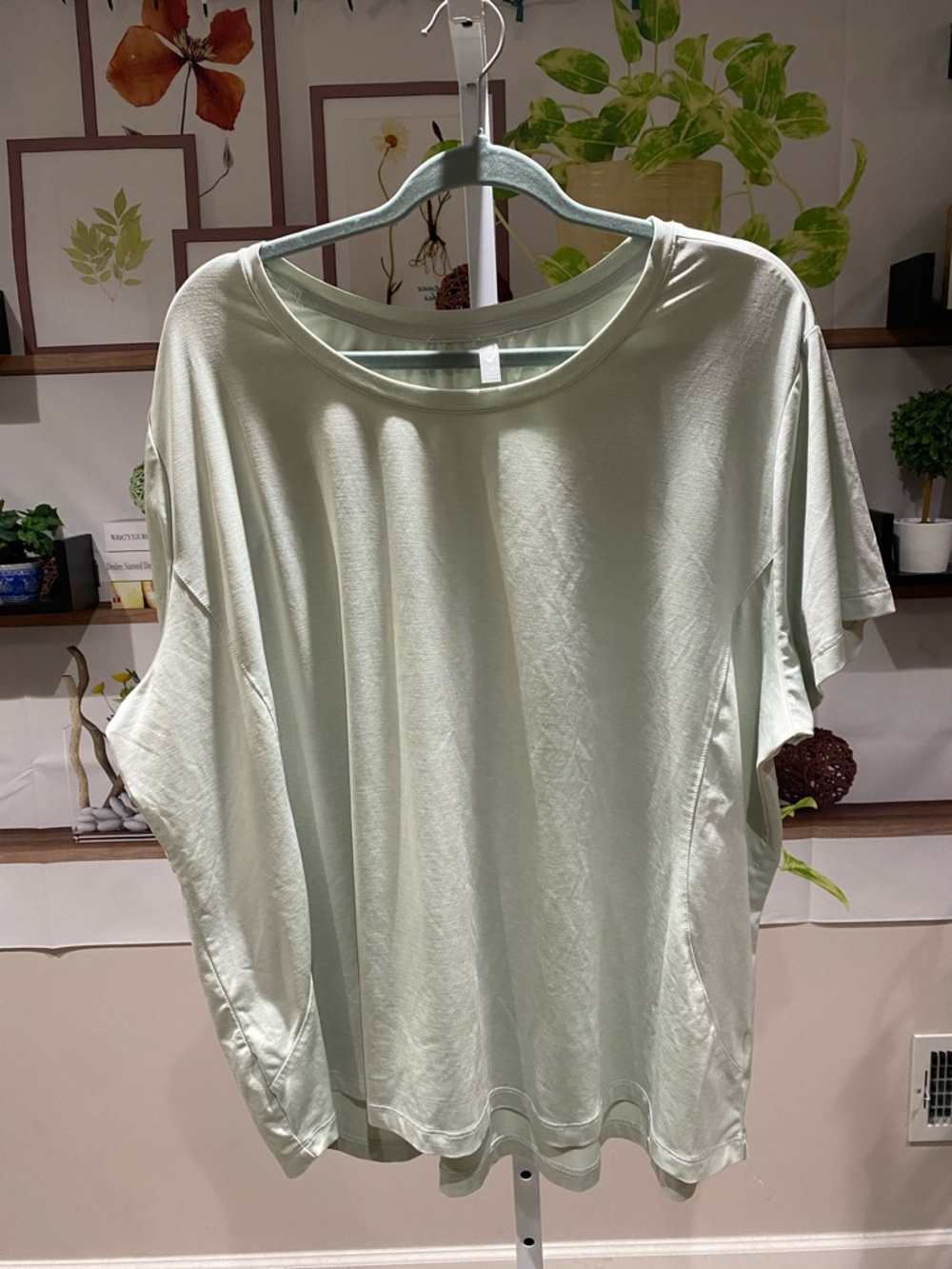 MTA Sport Women's Short Sleeve Tee in Light Mint Green 3 X. Ptp is 27